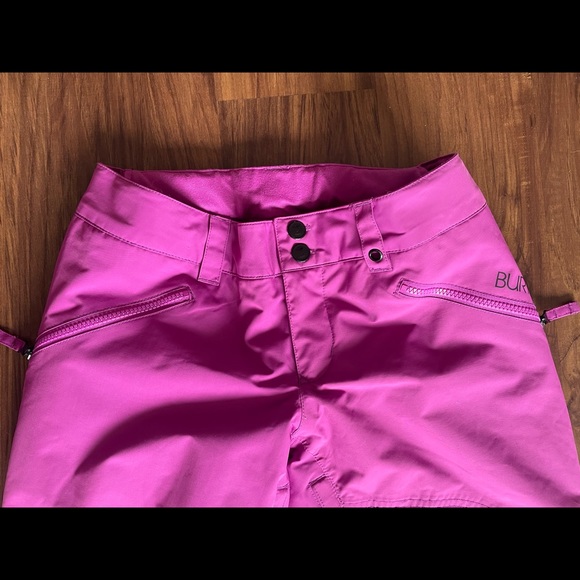 [SOLD] Burton Snowboard Pants (XS) - Picture 13 of 16
